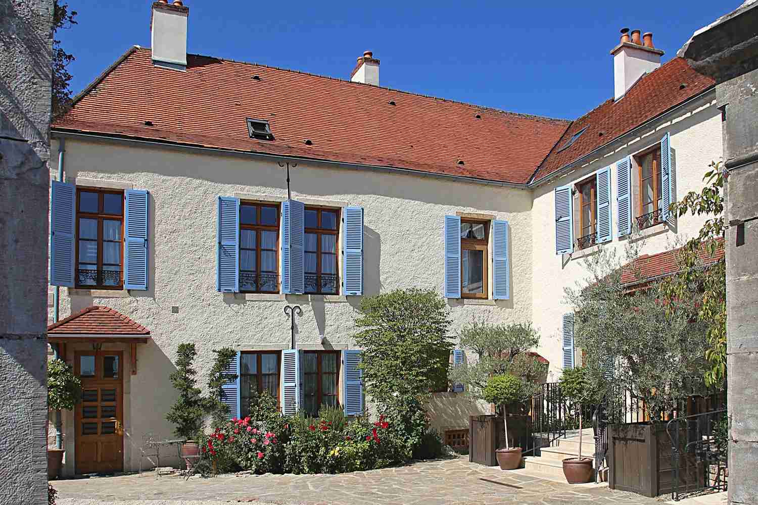 Les Deux Chèvres Gevrey-Chambertin, Burgundy - France
