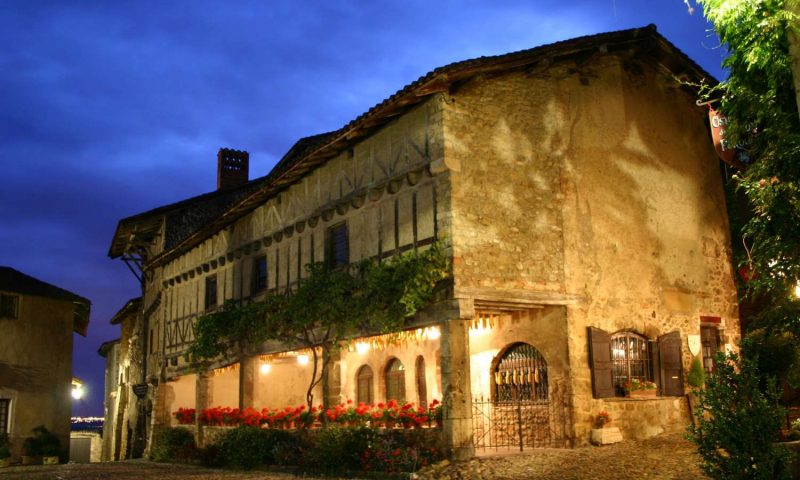Hostellerie du Vieux Pérouges, Rhone-Alpes - France