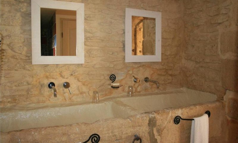 Domaine Des Escaunes Sernhac, Languedoc - France
