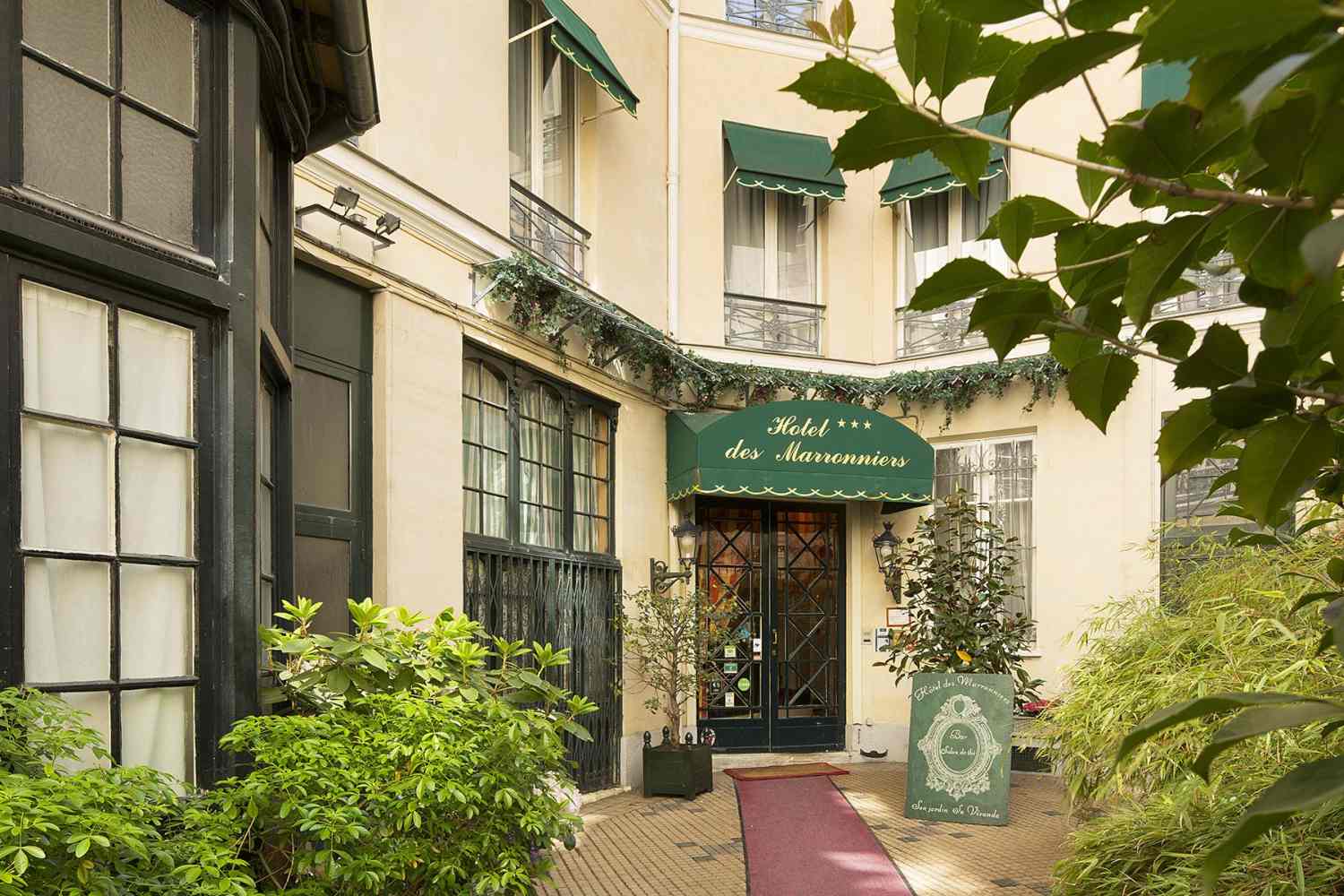 Hotel Des Marronniers Paris - France
