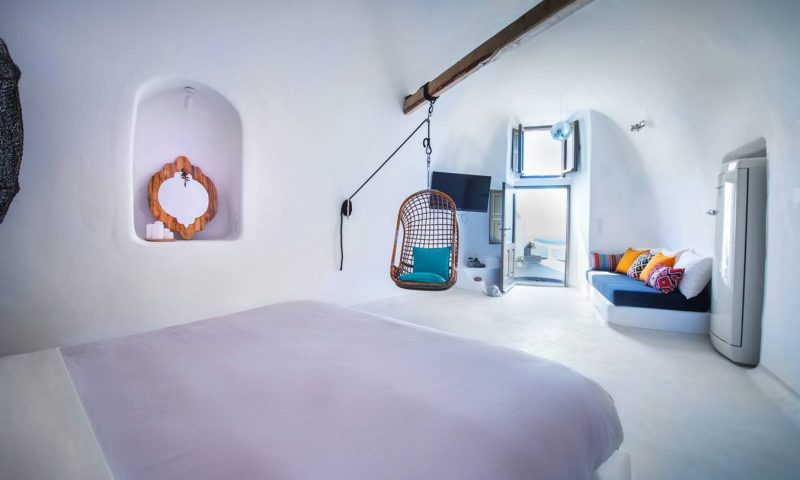 Minimal Aurora Cave Suite - Sophia Suites! | Sophia Luxury Suites Santorini  | Flickr