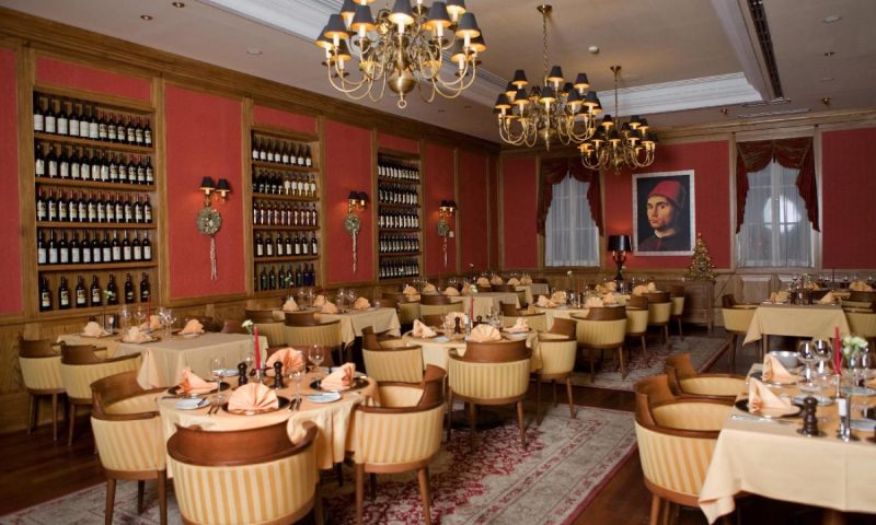 Hotel Marrol