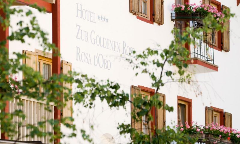 Goldene Rose Karthaus Senales, South Tyrol - Italy