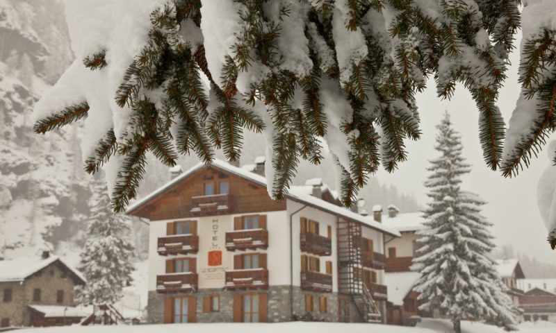 Hotel Lo Scoiattolo Gressoney, Aosta Valley - Italy