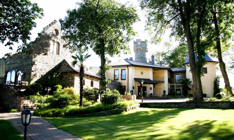 Hotel Burg Schwarzenstein, Hessen - Germany