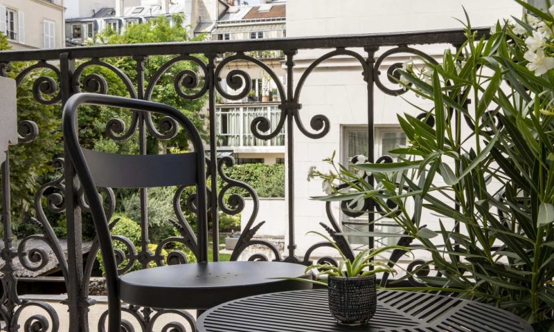 Les Matins de Paris & Spa - France