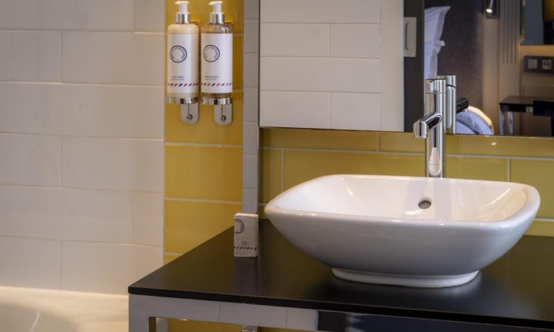 Les Matins de Paris & Spa - France