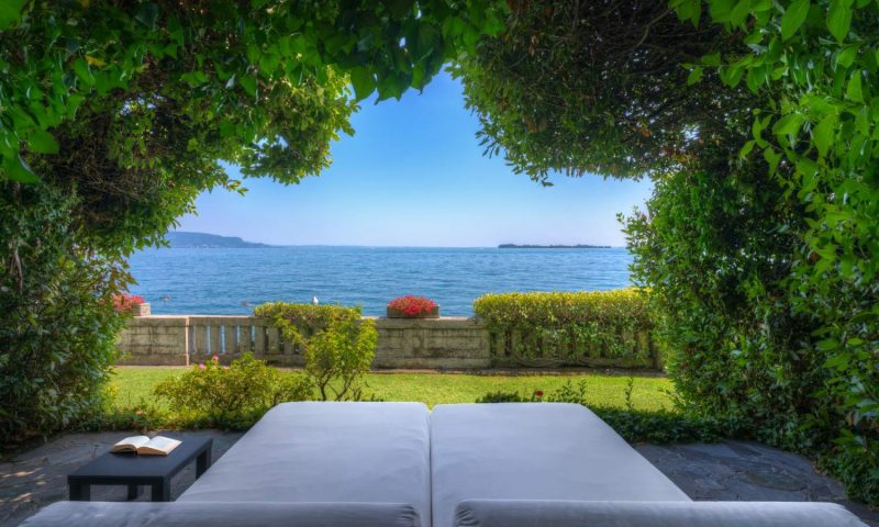 Villa Capri Garda Lake - Italy