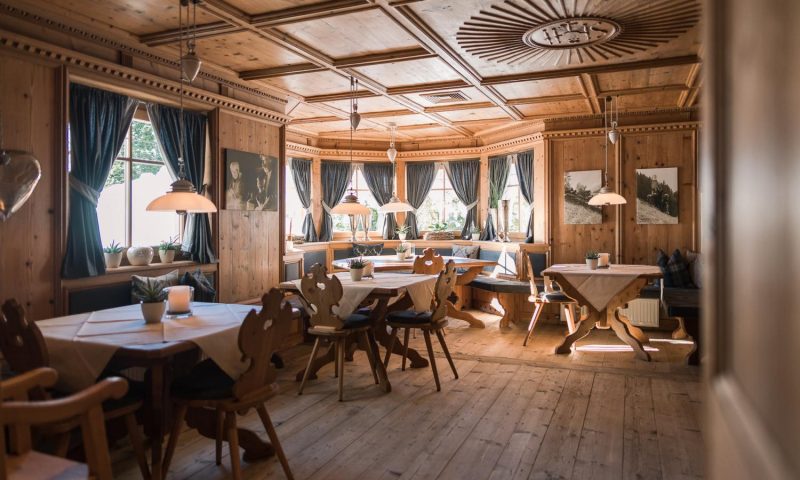 Klein-Fein Hotel Viertlerhof Avelengo, South Tyrol - Italy