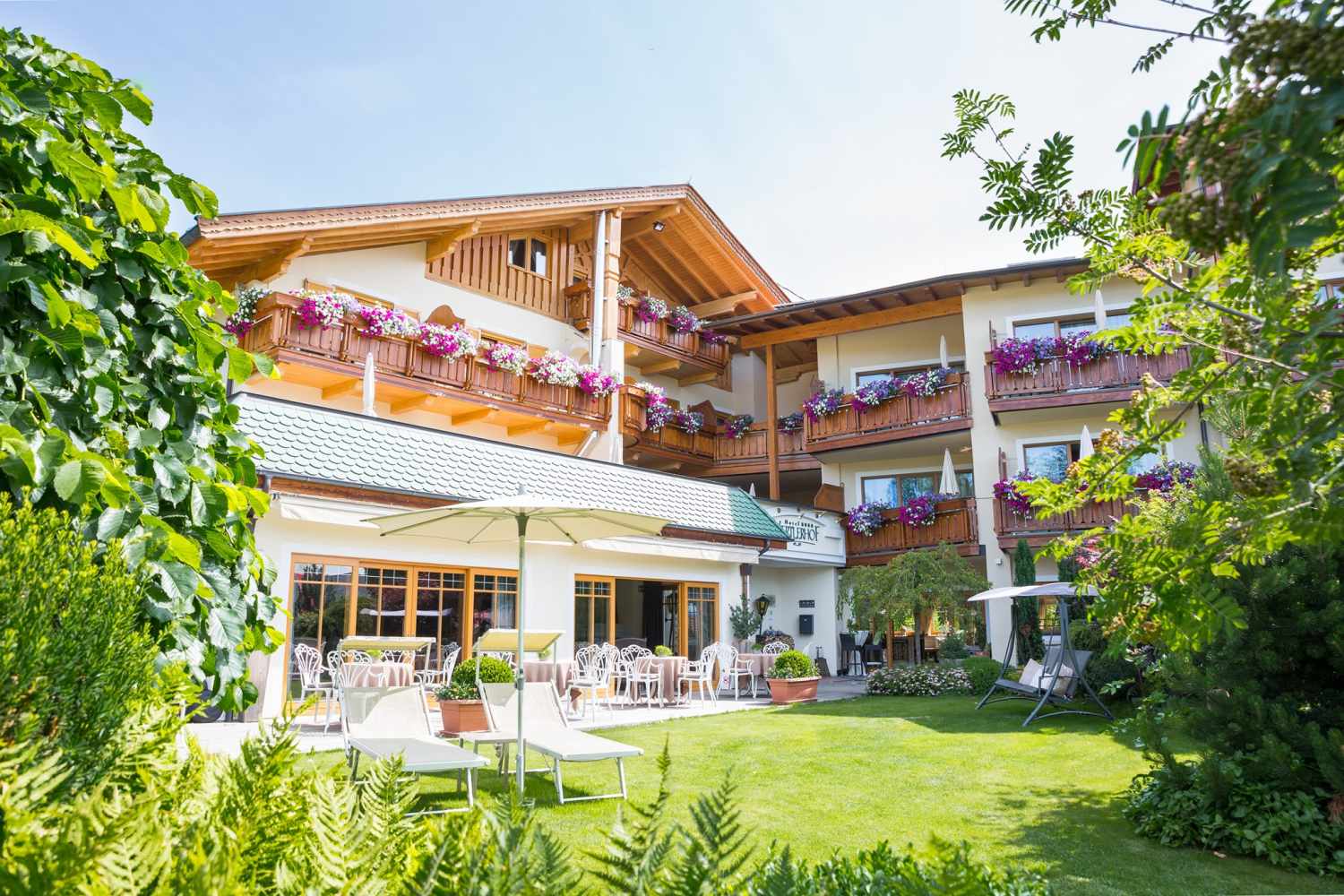 Klein-Fein Hotel Viertlerhof Avelengo, South Tyrol - Italy